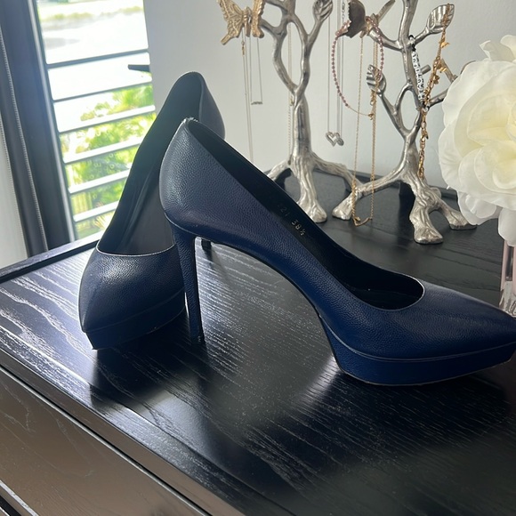 Saint Laurent shoes - Picture 2 of 7